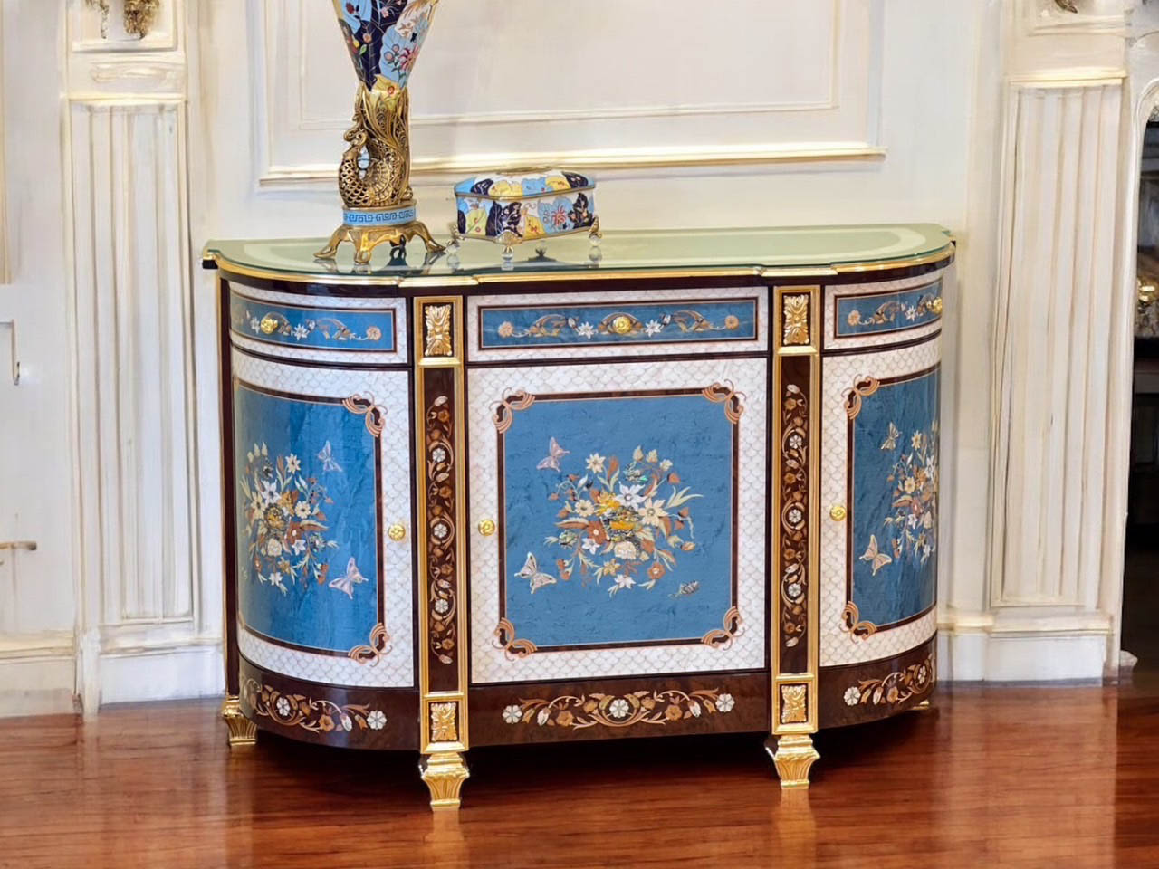 蝶戀花三門萬用櫃